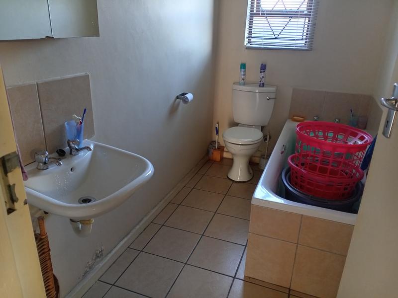 2 Bedroom Property for Sale in Lentegeur Western Cape